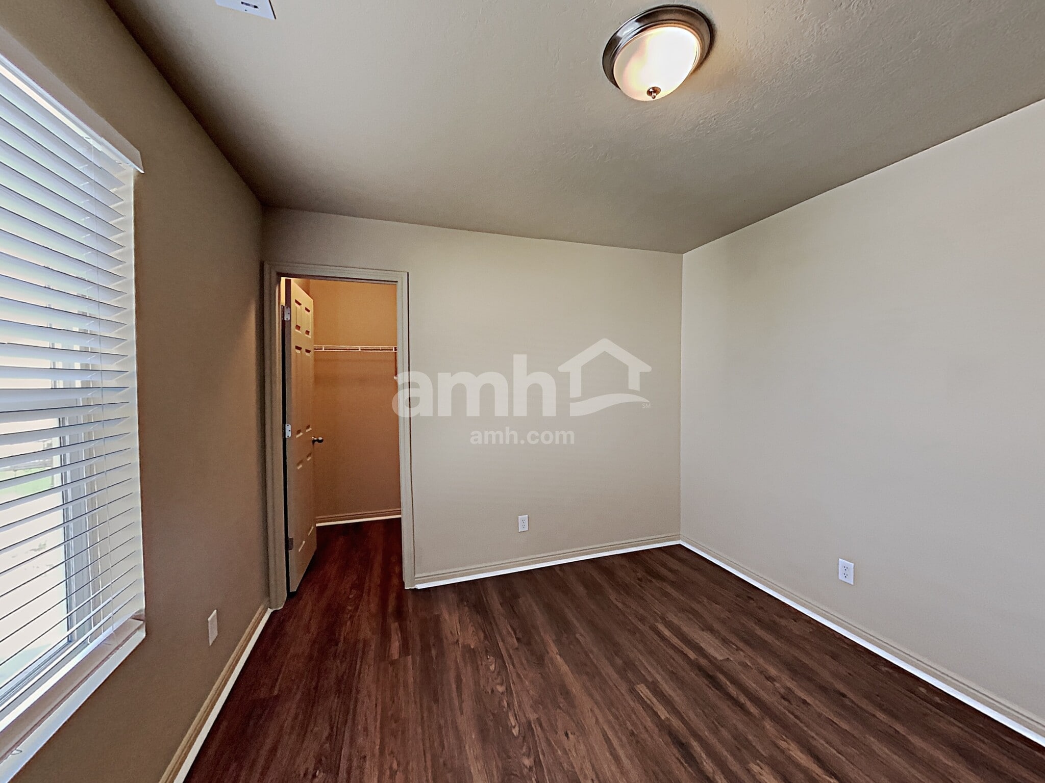 Building Photo - 1805 American Way
