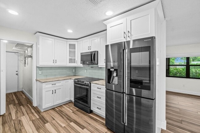 Building Photo - 5282 2nd Rd