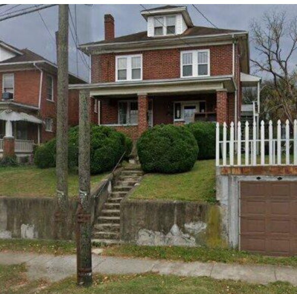 Primary Photo - 2013 Dale Ave SE
