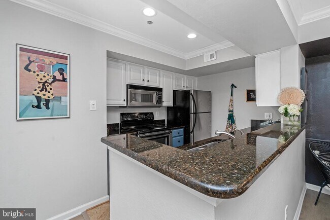 Building Photo - 3315 Wyndham Cir