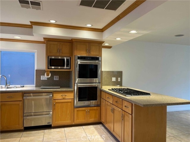 Building Photo - 7045 Seawind Dr