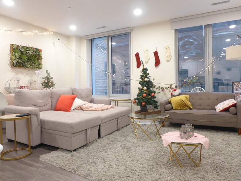 Building Photo - 34 Cunard St