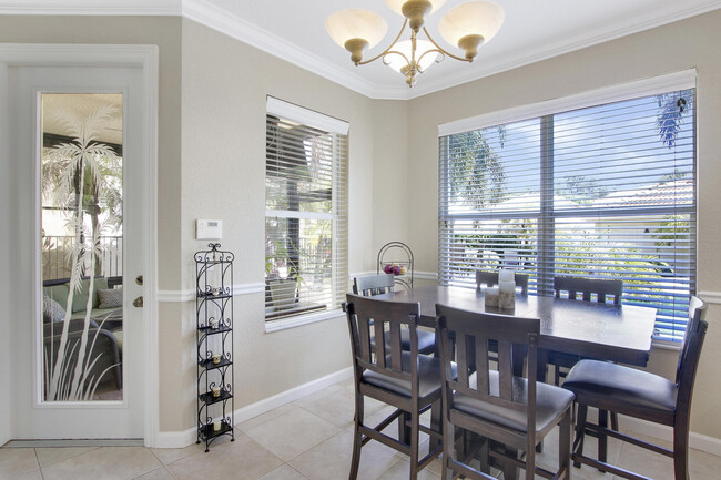 Building Photo - 8210 Calterra Dr