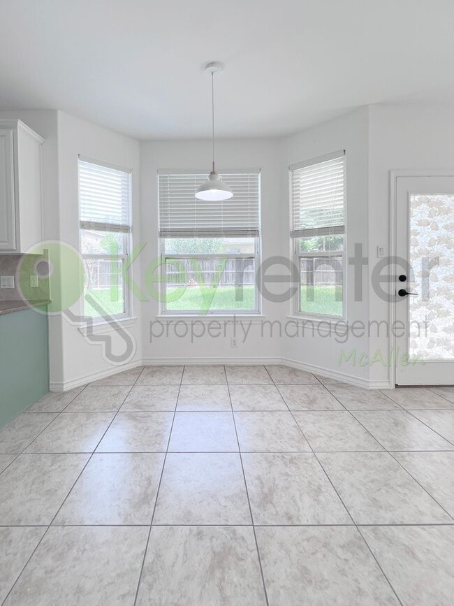 Building Photo - Beatutiful 5Bed/3Bath in Mcallen TX Now Av...