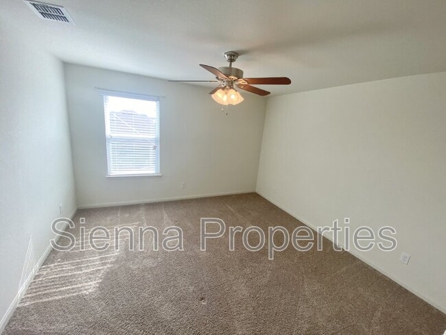 Building Photo - 6181 Daisy Way