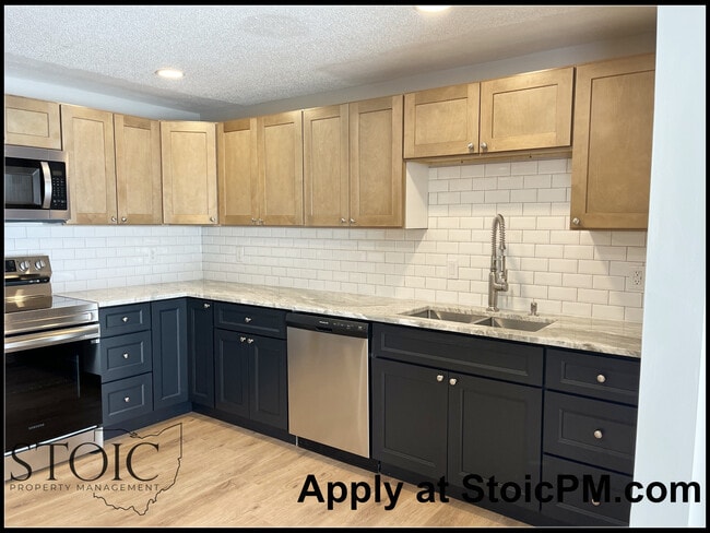 Building Photo - 123 N Main St