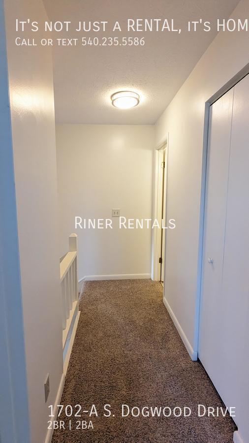 Building Photo - 1702-A S Dogwood Dr