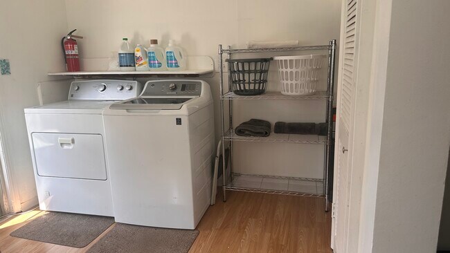 Building Photo - 5965 Wilbur Ave