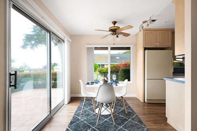 Building Photo - Mesa Home With Ocean Views
