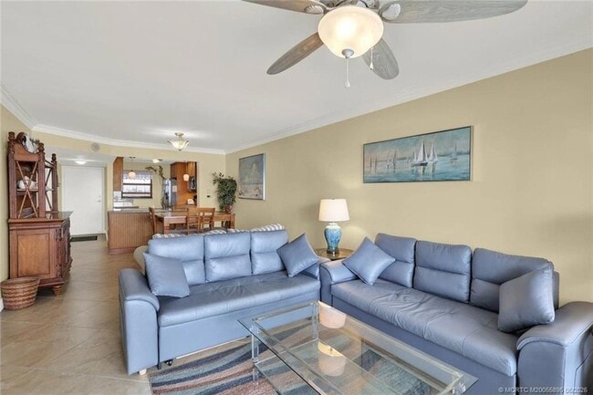 Building Photo - 9490 S Ocean Dr