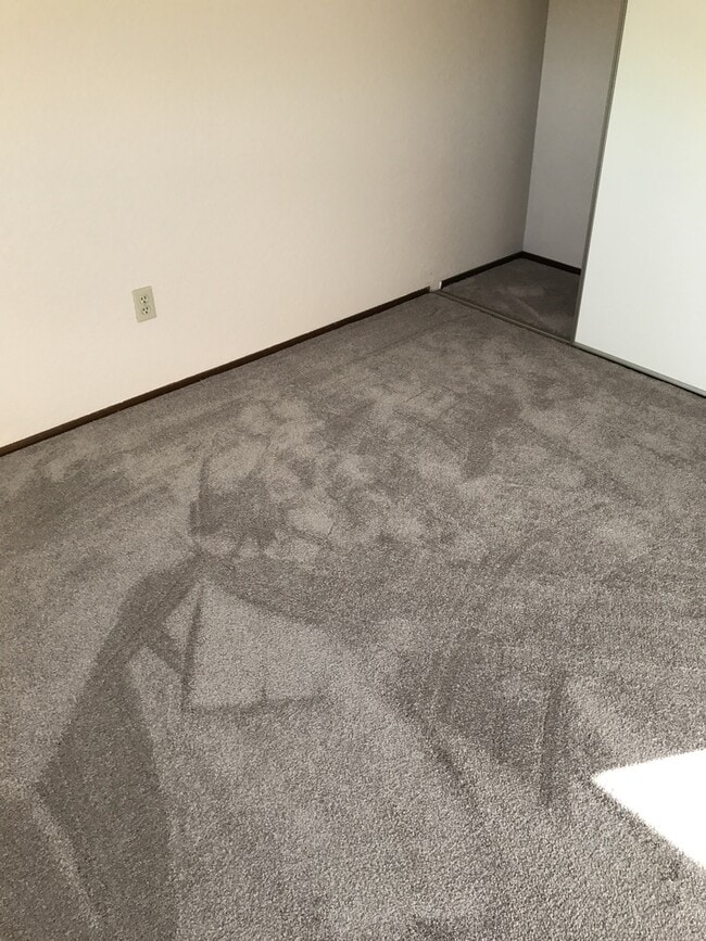 Building Photo - Beautiful 3 Bedroom Home in Desirable M Section Available Soon!