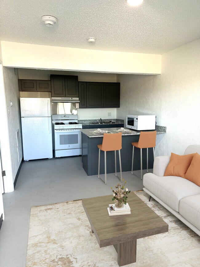 Building Photo - Z - Nellie