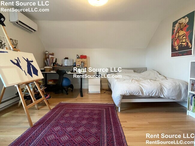 Building Photo - 12 Seven Pines Ave
