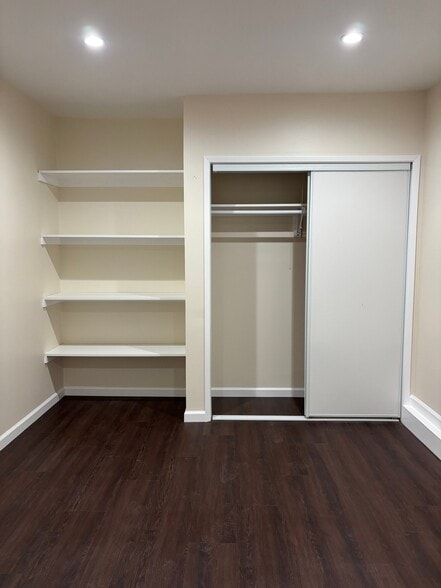 Building Photo - 35887 Lourdes Dr