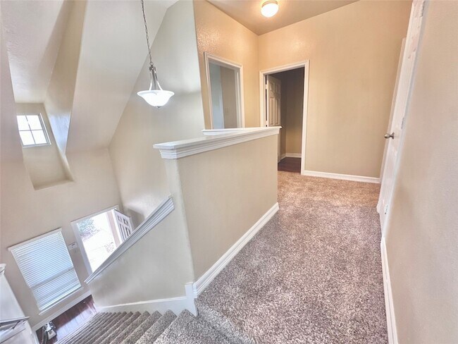 Building Photo - 64 Woodland Hills Dr