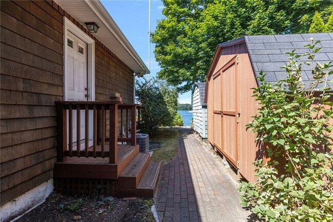 Building Photo - 14 Betty Hill Rd