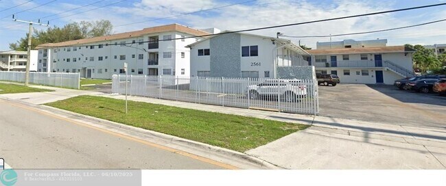 Building Photo - 2605 NW 135th St