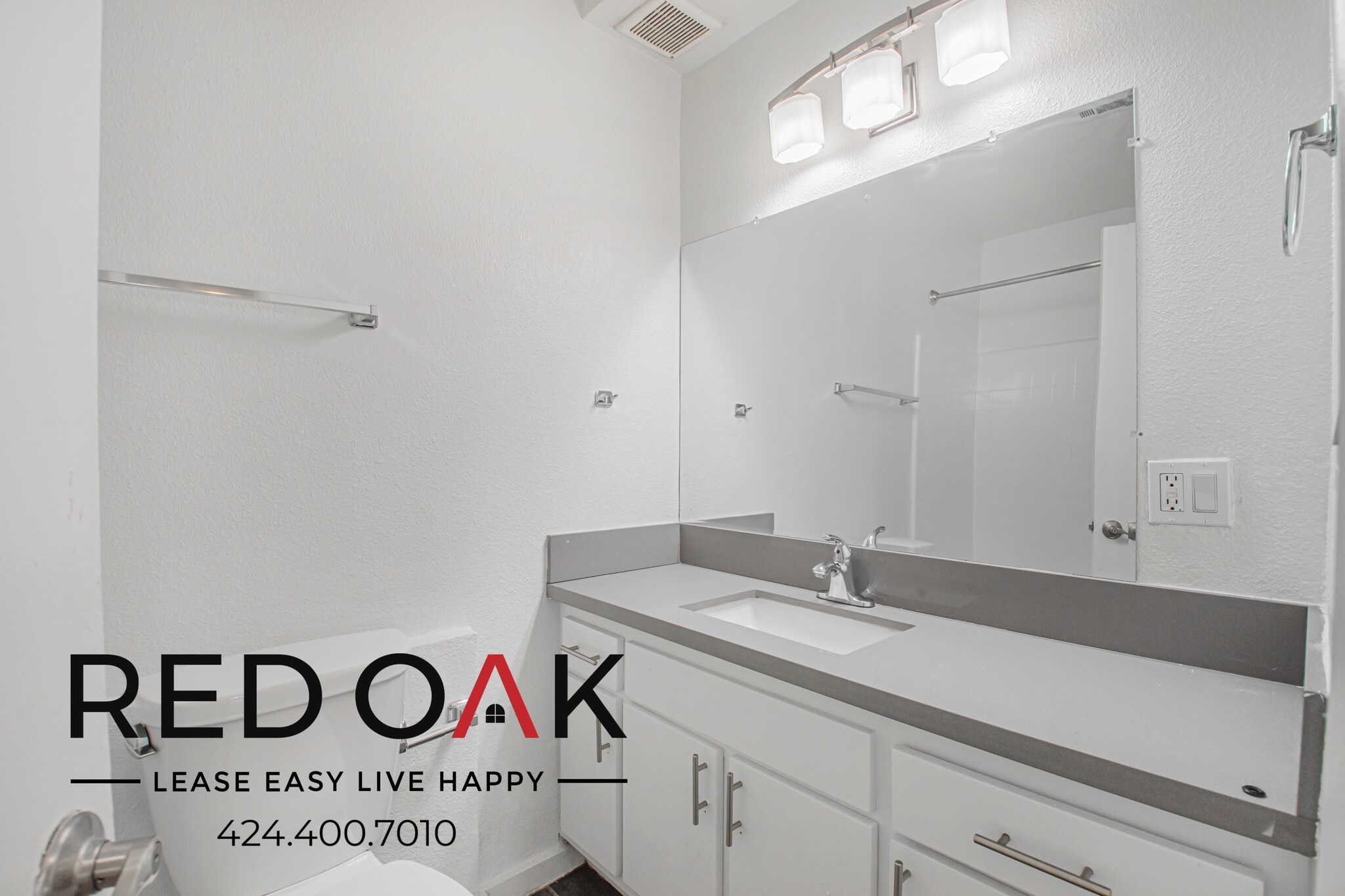 Building Photo - 501 S Mariposa Ave