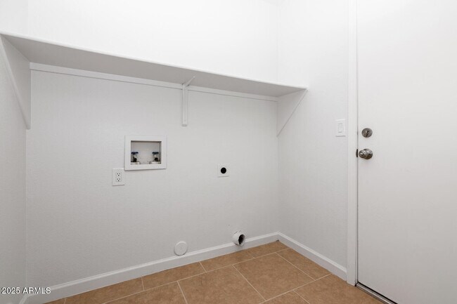 Building Photo - 7455 W Greer Ave