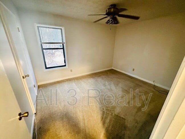 Building Photo - 175 Eli Run