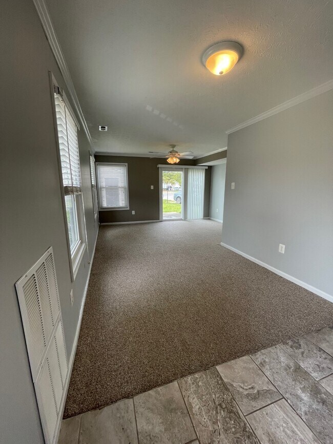 Living area - 7897 W End Dr