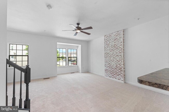 Building Photo - 7258 Mockingbird Cir