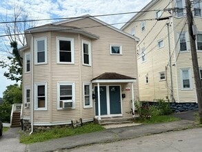 Building Photo - 18 Proctor St
