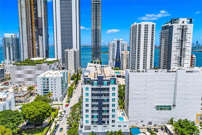 Building Photo - 2275 Biscayne Blvd Blvd