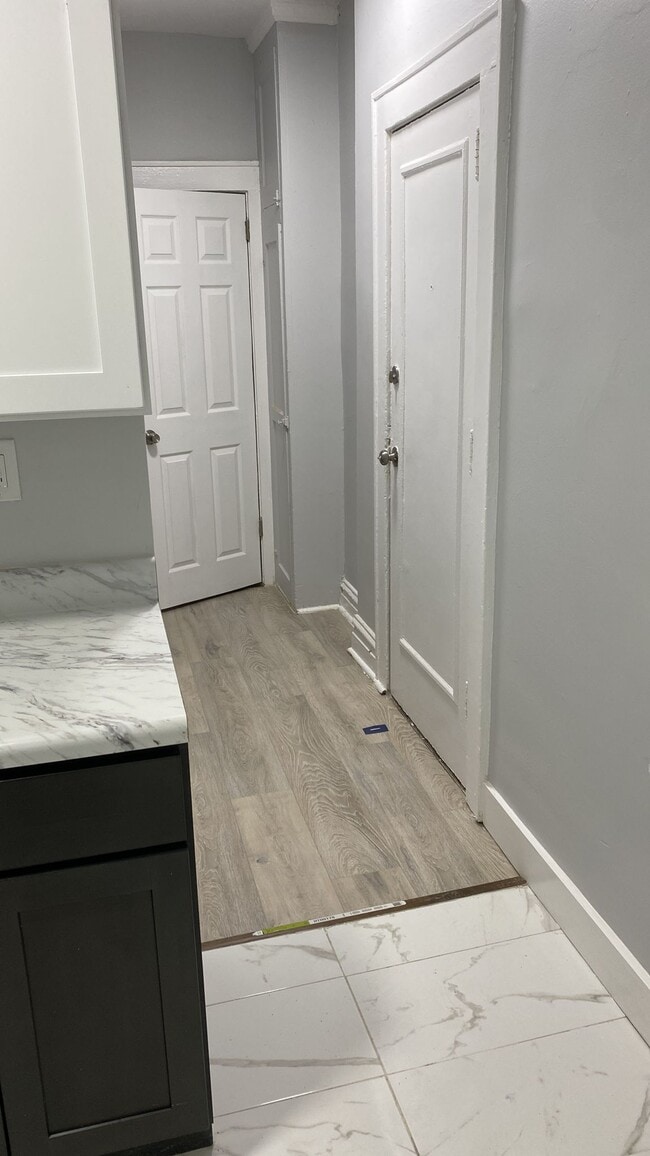 Building Photo - 192 Carroll St