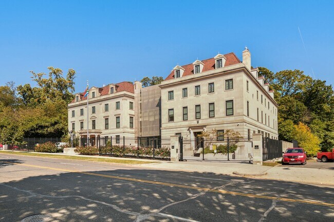Building Photo - 3003 Massachusetts Ave NW