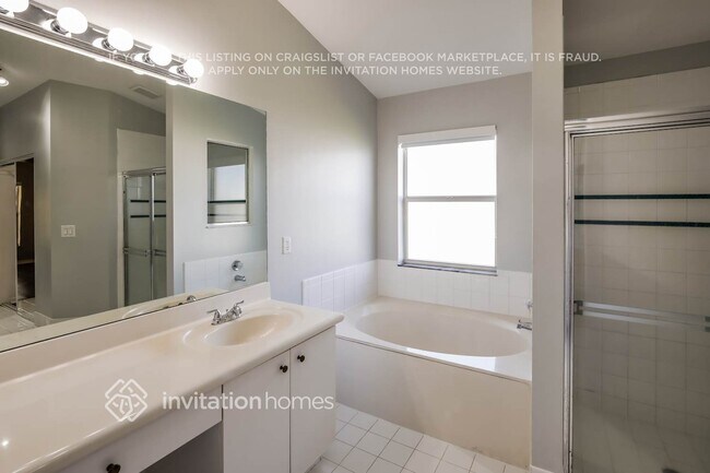 Building Photo - 2431 NW 186th Ave