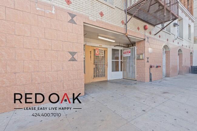 Building Photo - 341-344 S Alvarado St