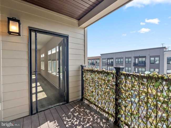 Building Photo - 12865 Mosaic Pk Wy