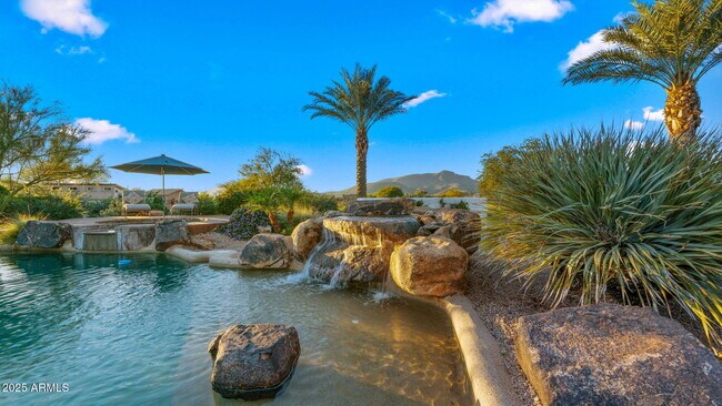 Building Photo - 5910 E Cielo Run S