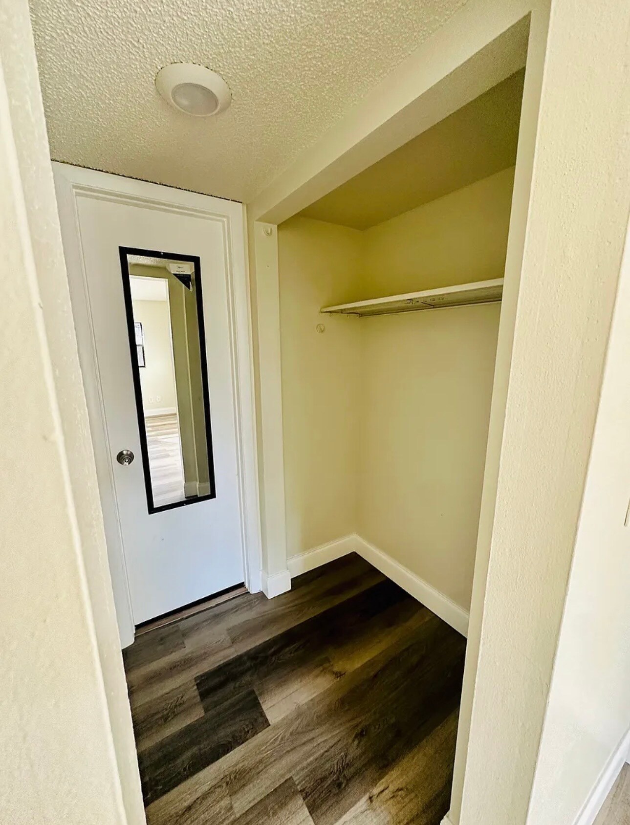 Building Photo - 1504 Virginia Ave