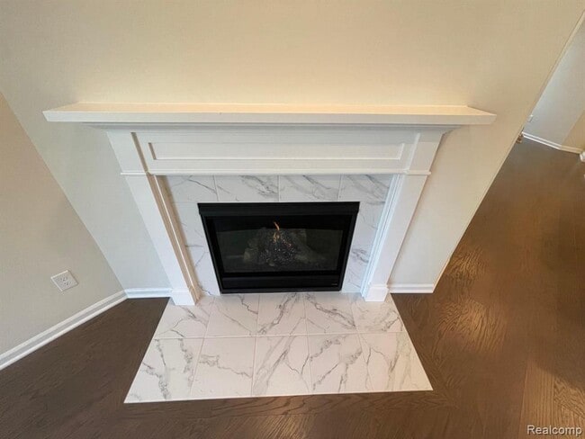 Building Photo - 22470 Woodbridge Ln