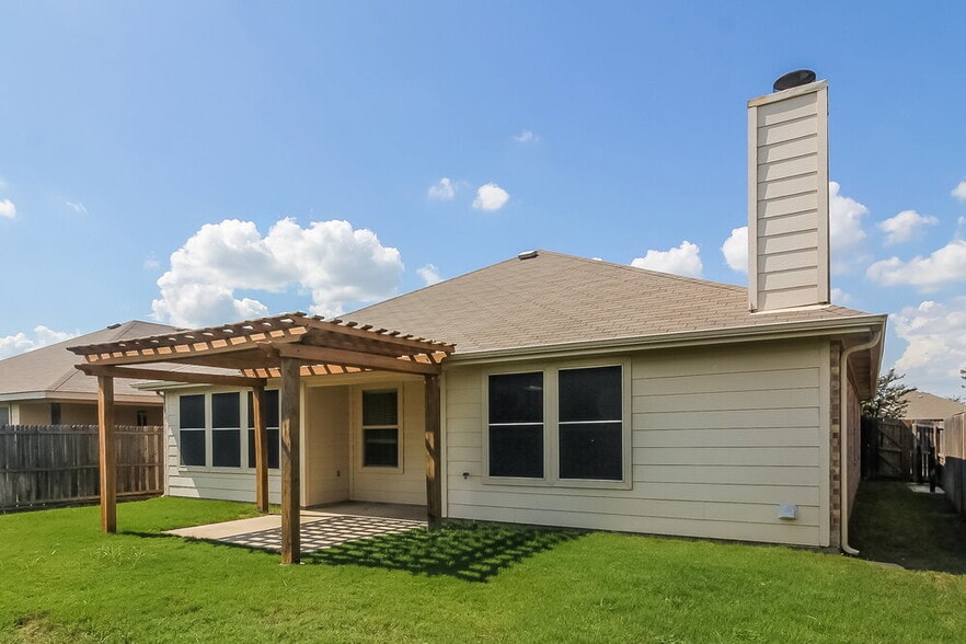 Building Photo - 2026 Allyson Dr.