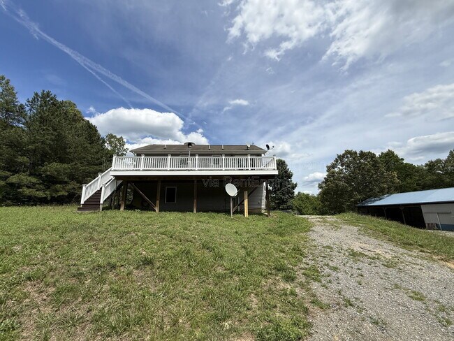 Building Photo - 17493 American Way