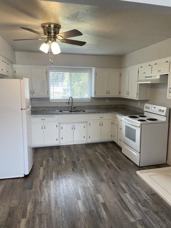 Building Photo - 153 S 200 W