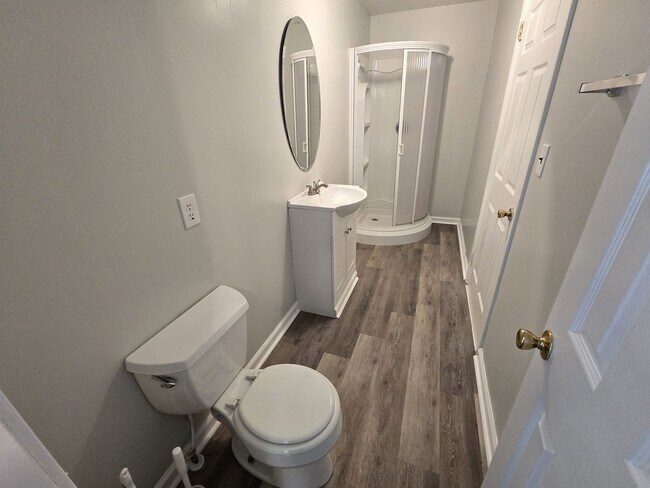 Building Photo - 3/2 with Fenced Yard; In-town and Near an AppalCART