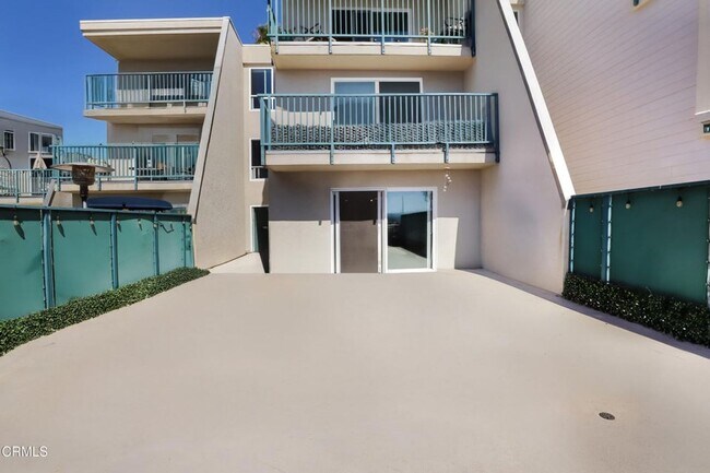 Building Photo - 1+1 Peninsula Condo on the Channel Islands Harbor w/lots of Amenities