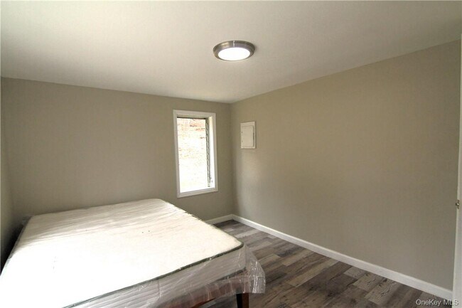 Building Photo - 71 Miller Rd