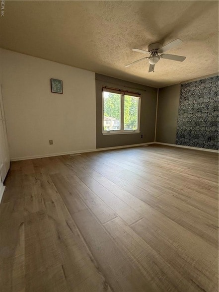 Building Photo - 15 Otsego Dr