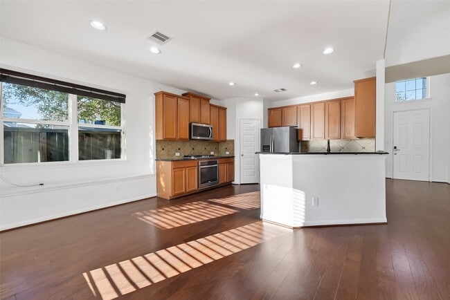 Building Photo - 20515 Bandrock Terrace