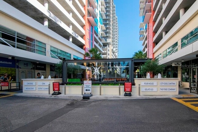 Building Photo - 1120 E Kennedy Blvd