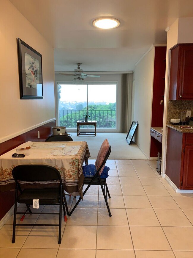 Building Photo - Stunning Del Cerro View Home with Spacious Split-Level Layout