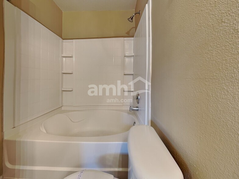 Building Photo - 15601 Sarcee Ct