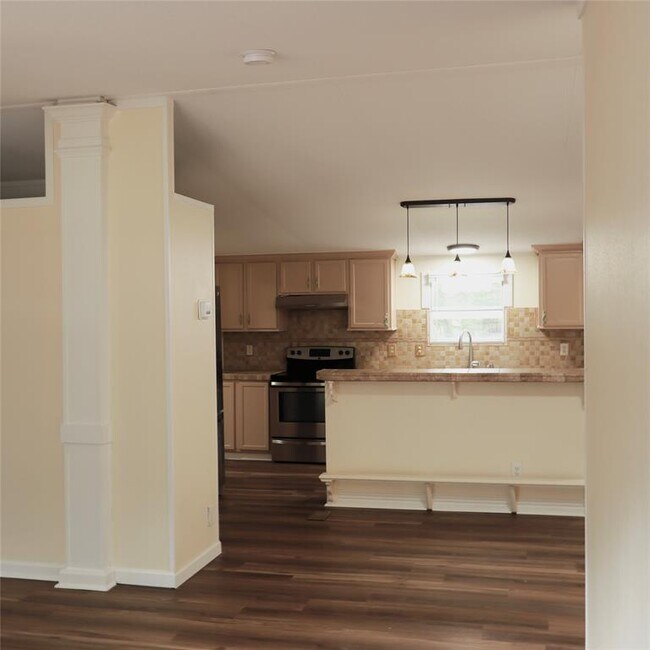 Building Photo - 282 Texas Oak Dr