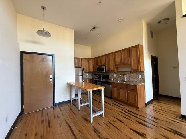Interior Photo - Alumni Lofts