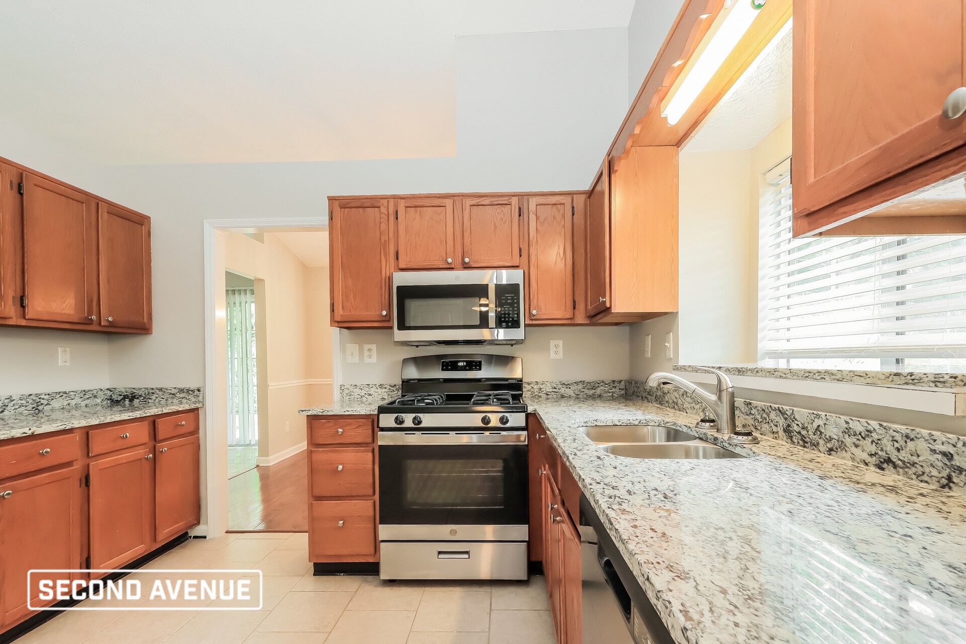 Building Photo - 3703 Windy Hill Dr SE